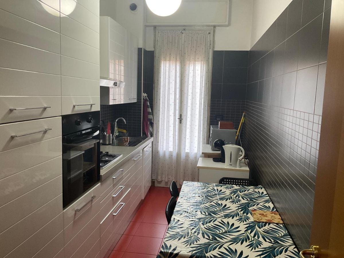 Splendido Appartamento In Zona Fiera A Bologna Exteriör bild