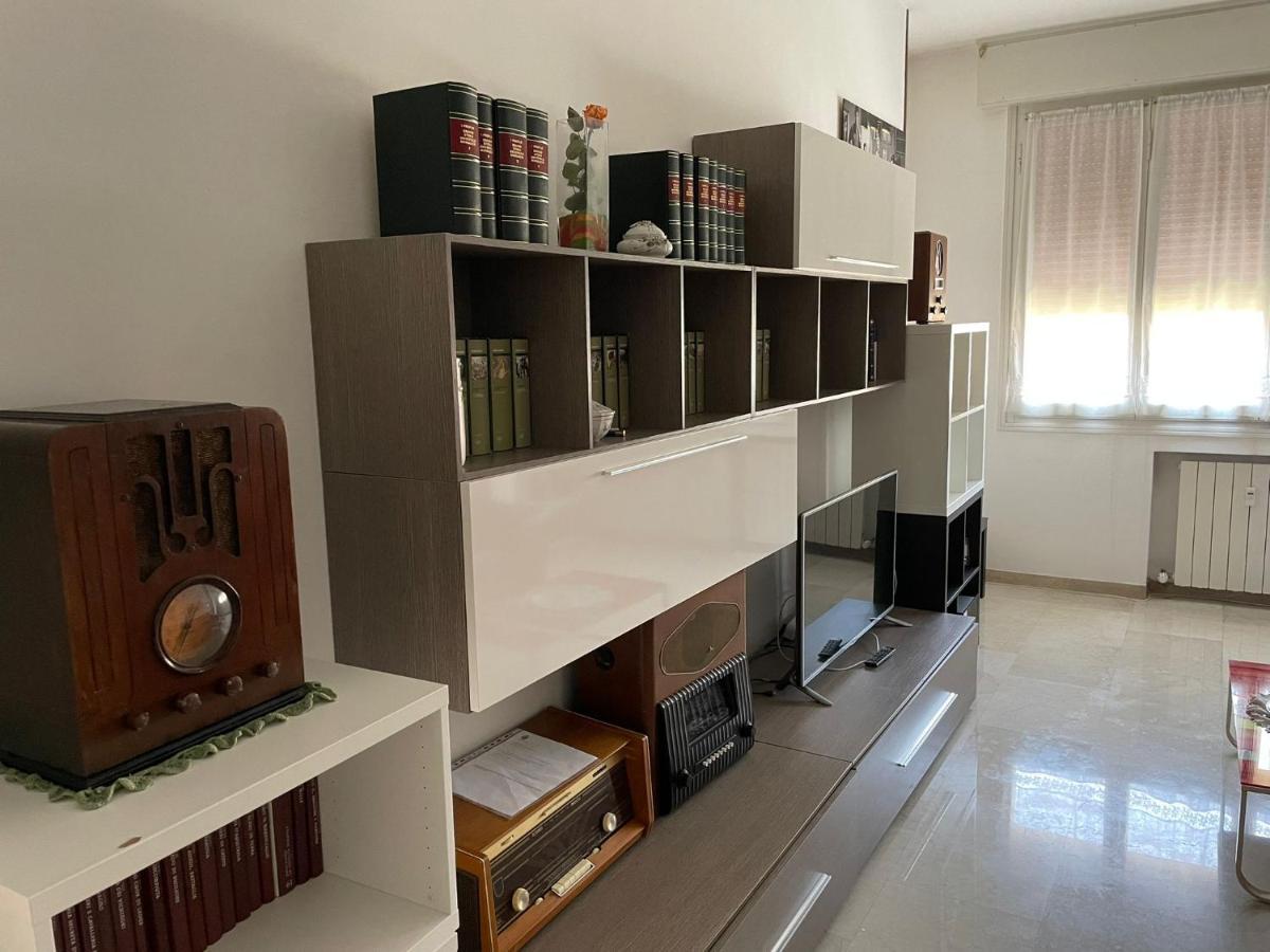 Splendido Appartamento In Zona Fiera A Bologna Exteriör bild